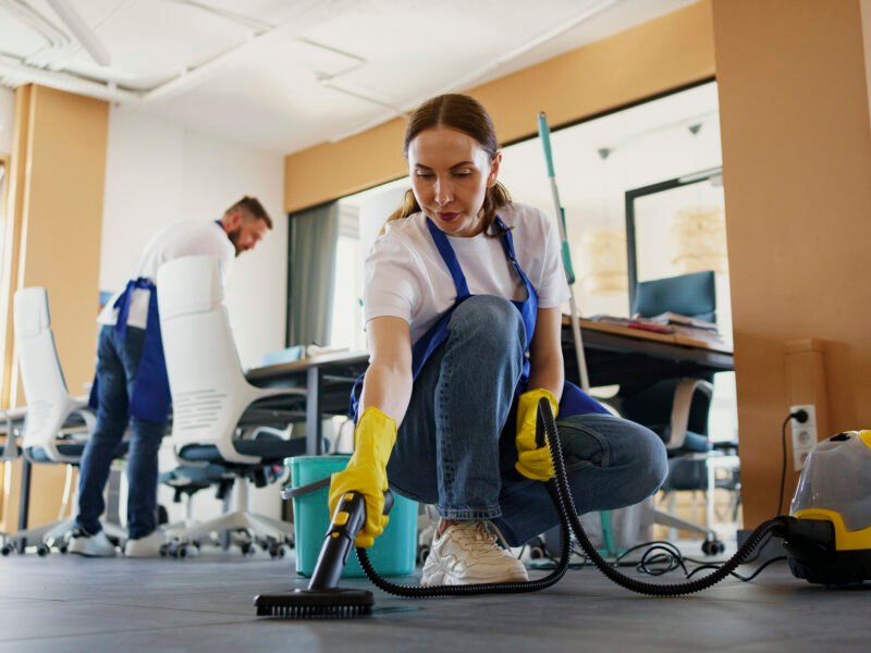 The Ultimate Guide to Choosing Housekeeping Services in Canada